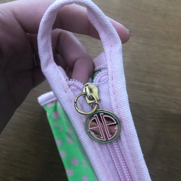 Lilly Pulitzer Not So Crabby makeup bag - Picture 5 of 6